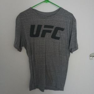 Men's UFC brand graphic tee size medium